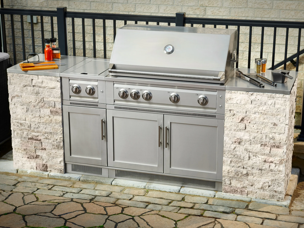 Signature Series 8-Piece Custom Outdoor Kitchen | 304 Stainless Steel with Shaker-Style Doors
